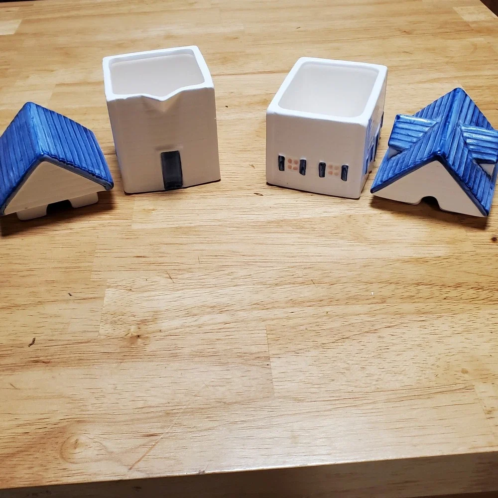 Swid Powell Justin Terzi South Shore Blue Roof Ceramic House cream and sugar set